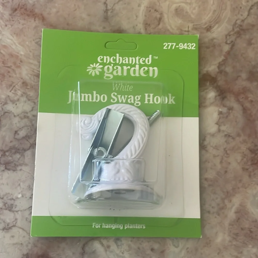 New In Packaging Enchanted Garden/HoldAll Hook Set and Additional 4 Hook Pieces